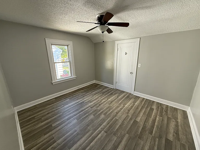 118 W Poinsetta Ave — Photo 15