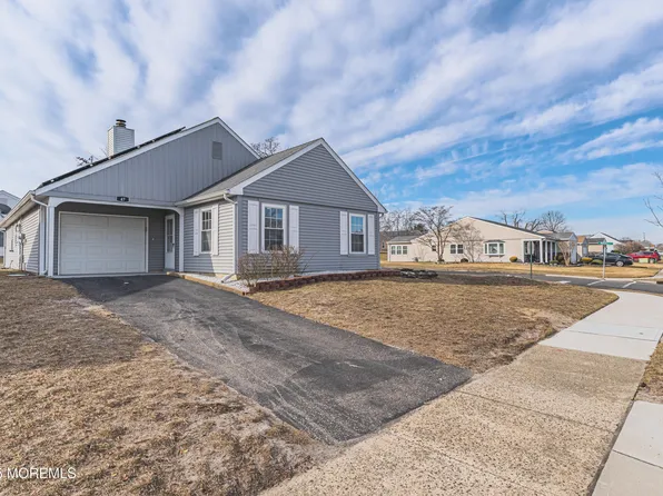 47 Buckingham Drive N, Manchester, NJ 08759