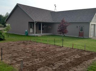 3059 Pine Dr, Stanton, MI 48888