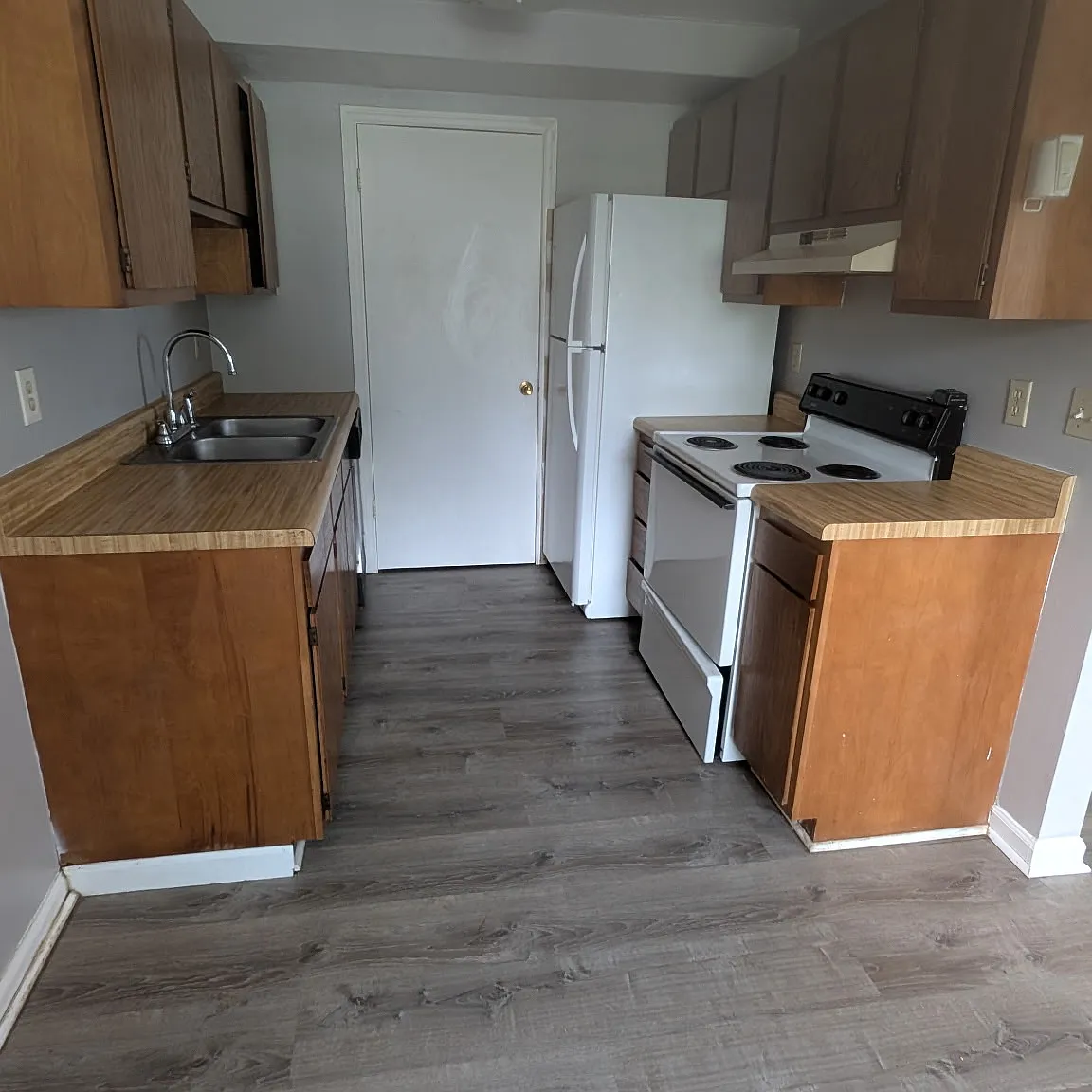 430 Britton Avenue - 4 — Photo 3