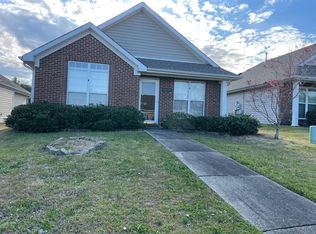 1004 Village Trl, Calera, AL 35040