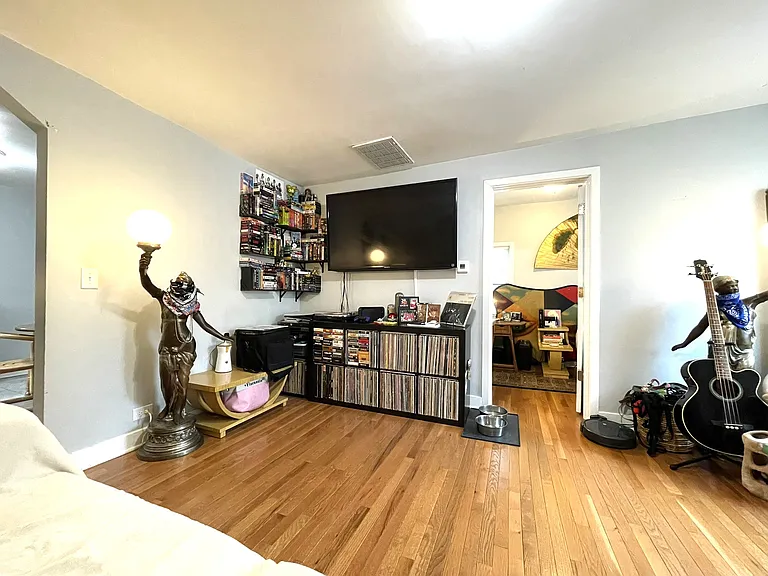 1516 W 18th Pl #2R — Photo 7