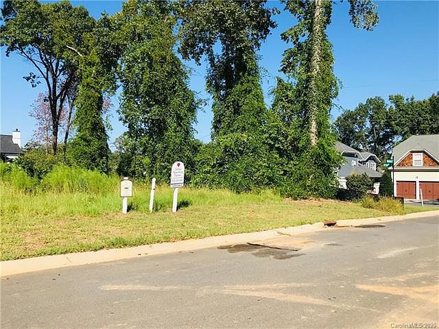 2nd image of 3245 Maymont Pl #21