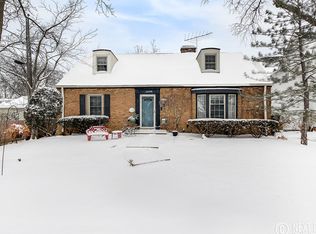 1408 Maple St, Western Springs, IL 60558