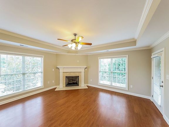 4th image of 3211 Pierside Cir SE