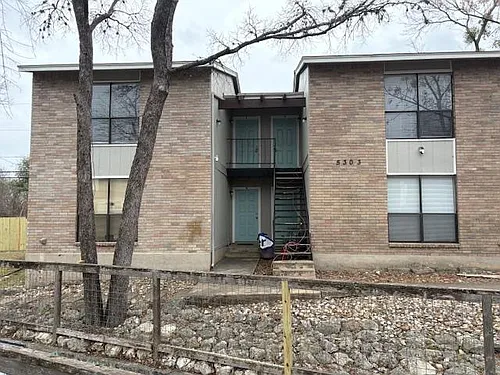 5303 Saint Georges Grn Photo 1