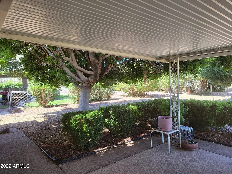 9714 W Hawthorn Ct — Photo 17