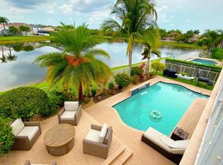 6489 Marbletree Ln, Lake Worth, FL 33467
