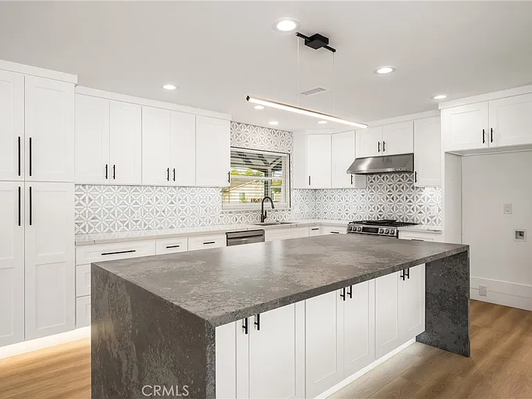 2932 Pemba Dr — Photo 16
