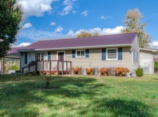 102 Basswood Dr, Bristol, TN 37620