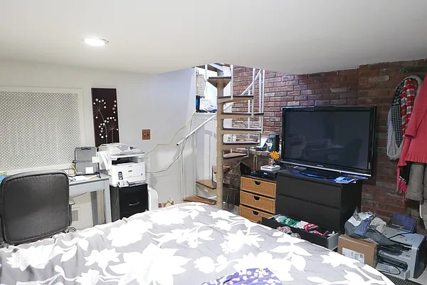 Rented by JK Dansar Corp | media 16