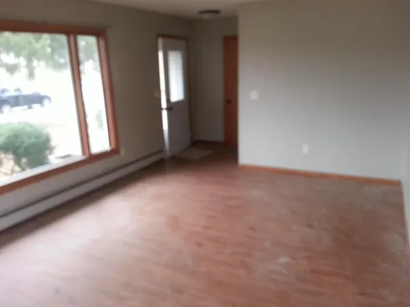 704 7th St W, Altoona, WI 54720