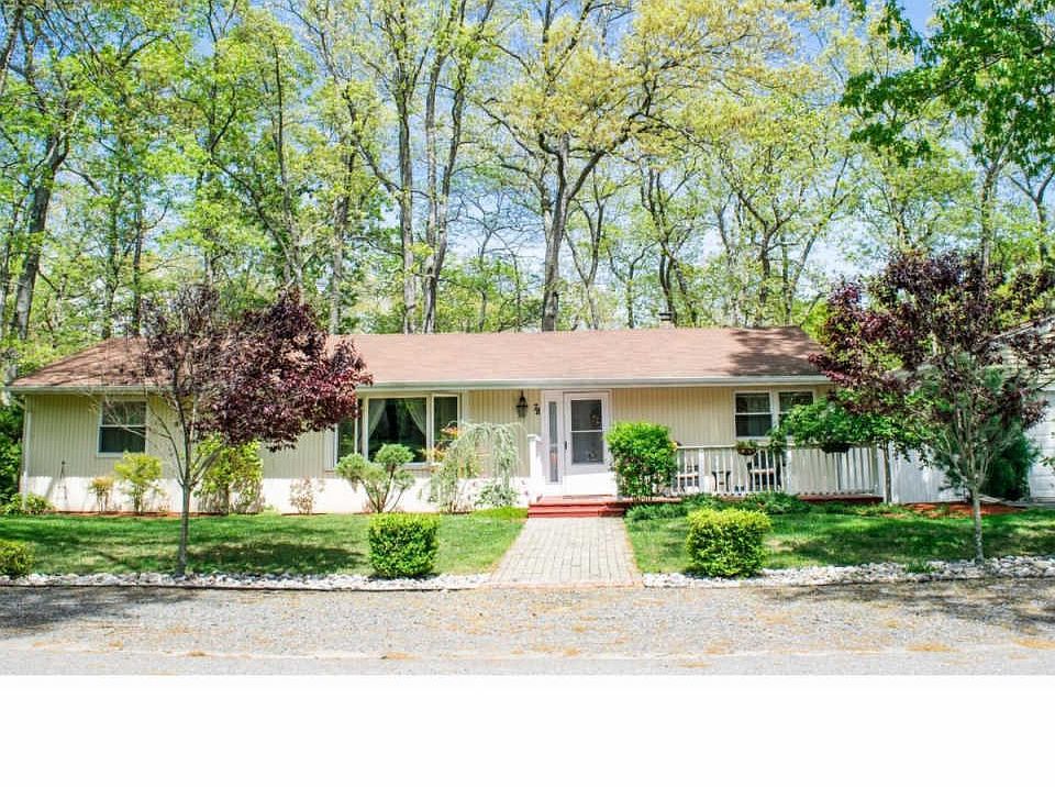 1st image of 78 Larkspur St
