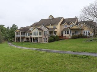 910 Rivergate Ct, Millersville, PA 17551