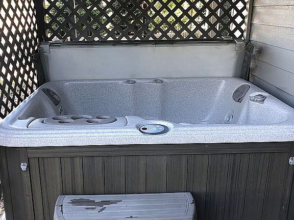 Hot tub