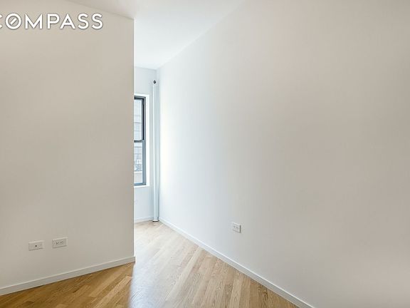 3rd image of 137 Macdonough St APT 1L