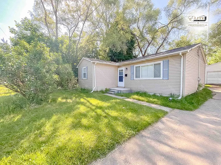 2710 E Pierson Rd — Photo 24