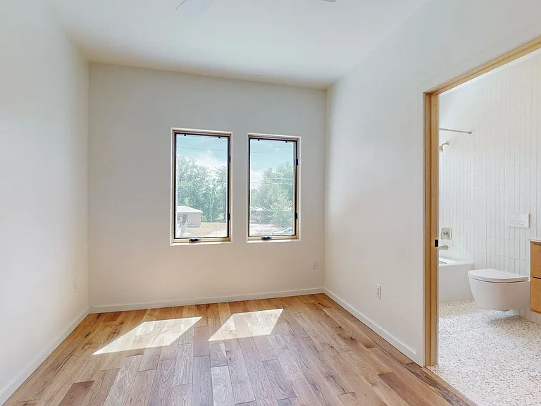 1115 El Pueblo Rd NW — Photo 5