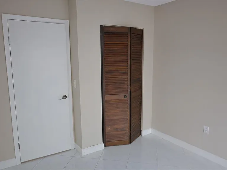 3121 Bordeaux Ln — Photo 25
