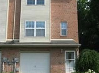 106 Cobblestone Ct, Alburtis, PA 18011
