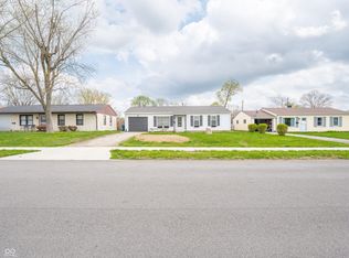 671 Maple Ln, Mooresville, IN