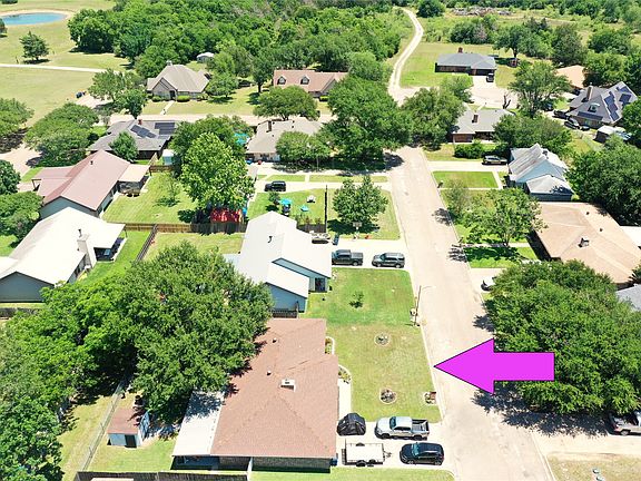 4th image of 1105 La Villeta St