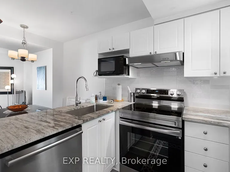 166 Forward Ave — Photo 4