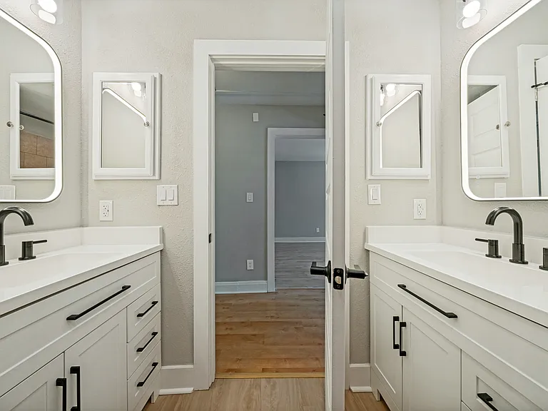 2804 Breeze Ter — Photo 21