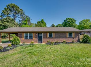 217 Roberson Rd, Forest City, NC 28043