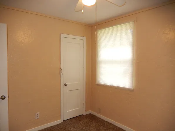 1518 Pepper Dr, Tallahassee, FL 32304