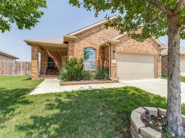 461 Creek Terrace Dr, Saginaw, TX 76131