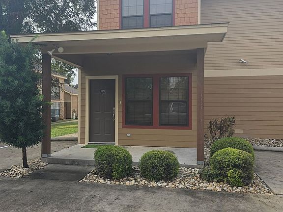 4th image of 2410 S 2nd St APT 1373
