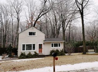 14983 Kelly St, Spring Lake, MI 49456