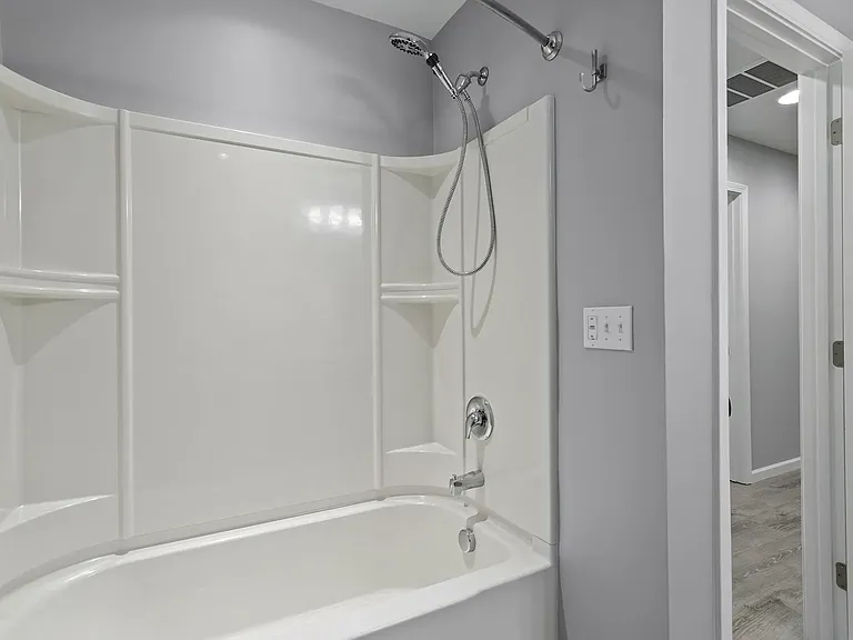1424 Glenwater Dr — Photo 14