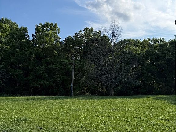 3rd image of 4975 Stiers Ln