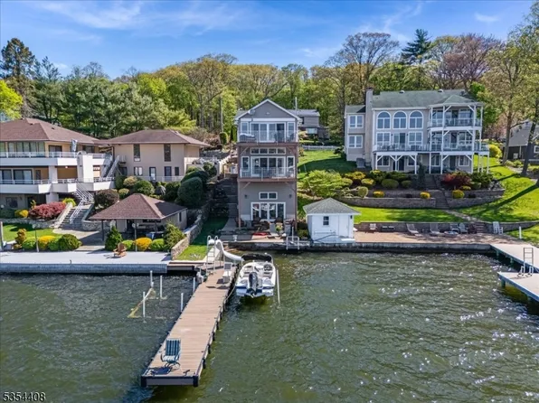 29 Mcgregor Ave, Mount Arlington Boro, NJ 07856