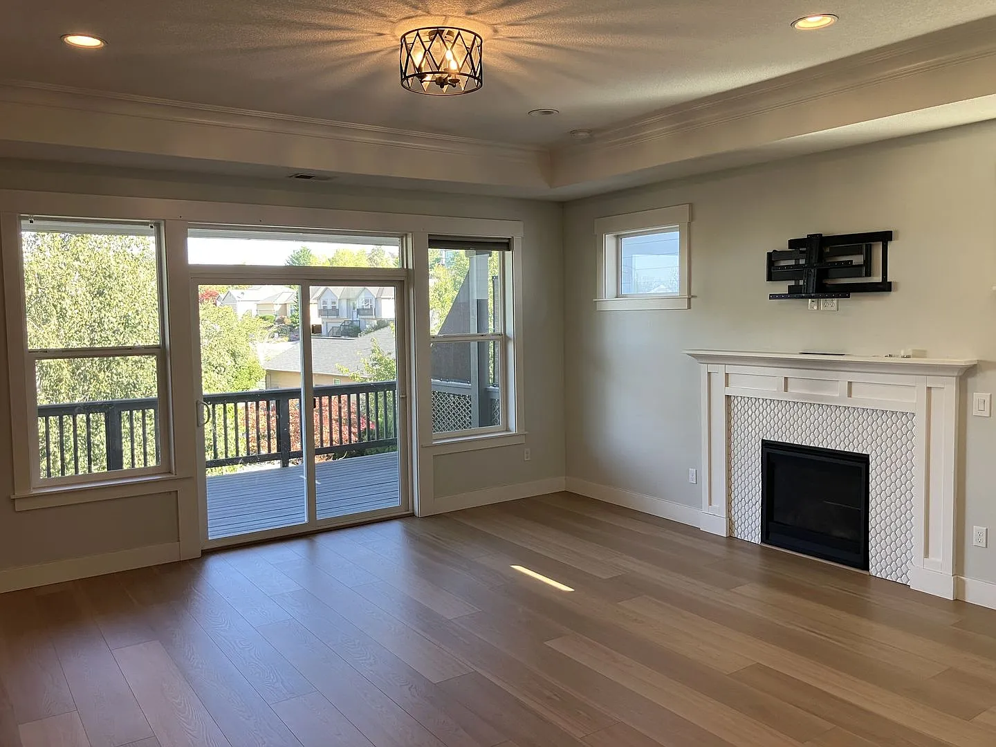 Large Four Bedroom Home in South Salem — Photo 3