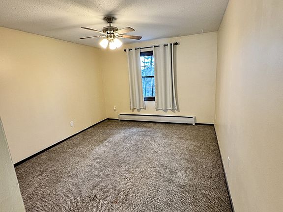 5th image of 1006 Westbrooke Way APT 5