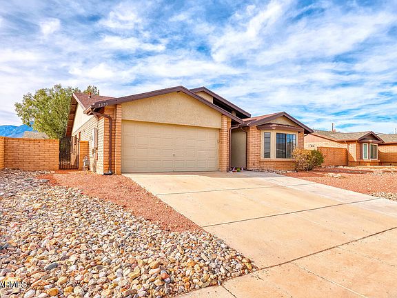2nd image of 3370 Thunderbird Drive