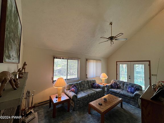 5th image of 140 Hillside Dr