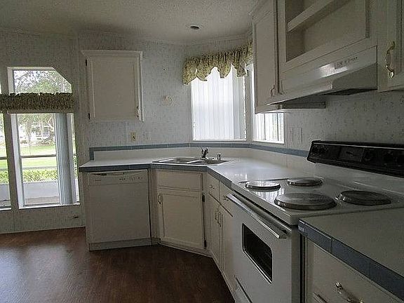 2nd image of 3025 Bay Springs Trl #251