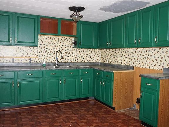 5th image of 2071 Moeller Ave