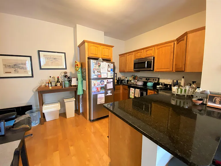 281 Harvard St #4 — Photo 12