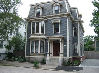 64 Oak St, Providence, RI 02907