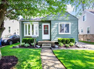 15632 Leona Dr, Redford, MI 48239