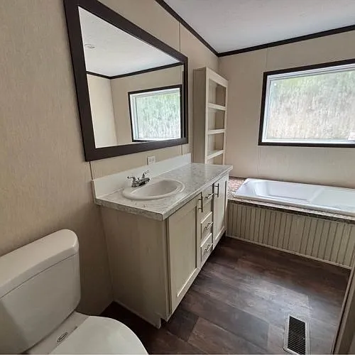 205 Owl Dr — Photo 1
