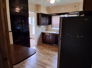 302 E 30th St #1F, Erie, PA 16504