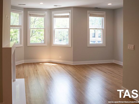 3rd image of 2324 N Southport Ave APT 2