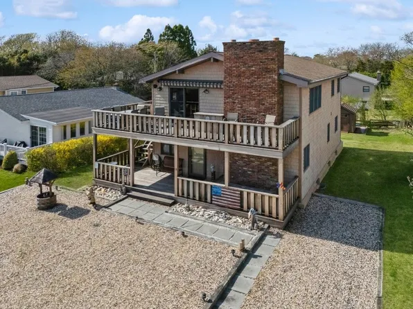 18 Hoppin Ave, Montauk, NY 11954