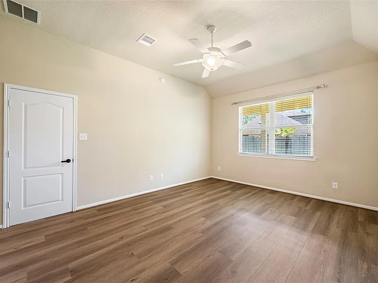 39 Butternut Grove Pl — Photo 13